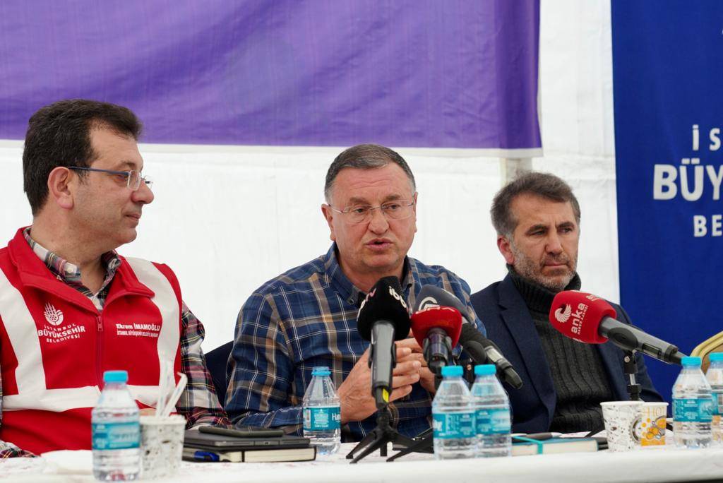 İmamoğlu: Her şeyi rant gibi malzeme biçimine dönüştürürsek insanı insan olmaktan, devleti devlet olmaktan uzaklaştırırız 2